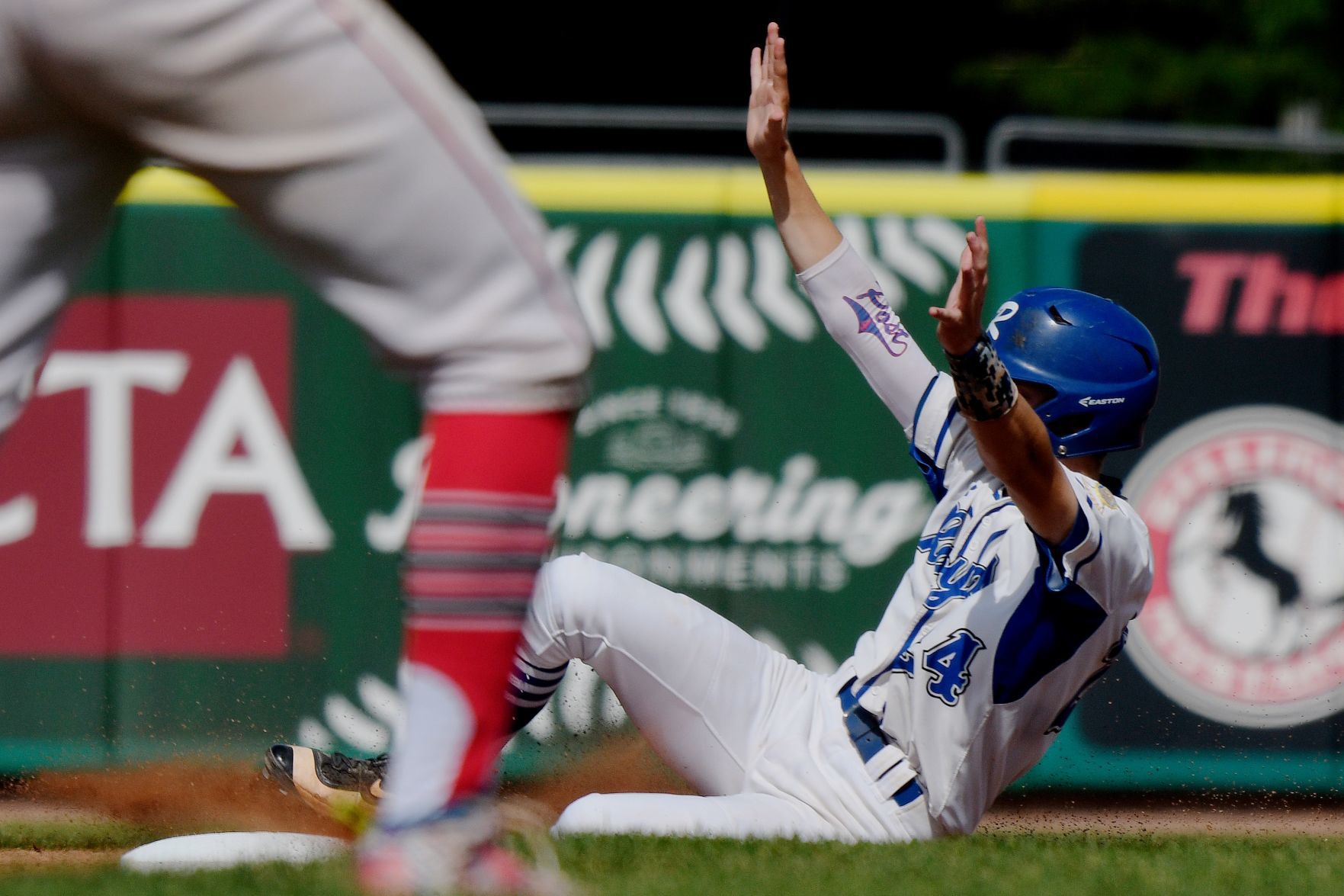 Bozeman Bucks defeat the Billings Royals to win State AA Legion title